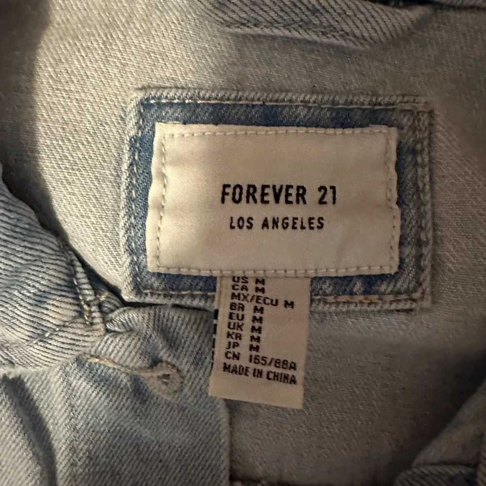 jacket - Picture 3 of 3